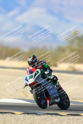 media/Jan-10-2025-CVMA Friday Practice (Fri) [[489e0da257]]/Group 4 and Trackday/Session 5 (Turn 7)/